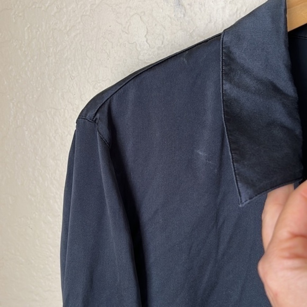 Ravella black silk button long sleeve - Picture 4 of 13
